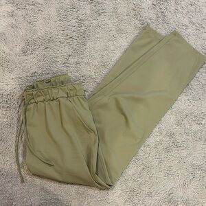 lululemon straight leg pants